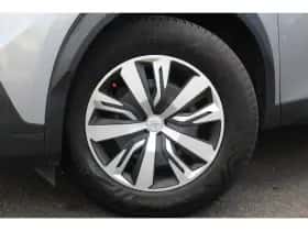 Peugeot 2008 (2020) thumbnail 8