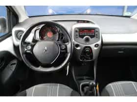 Peugeot 108 (2017) thumbnail 11