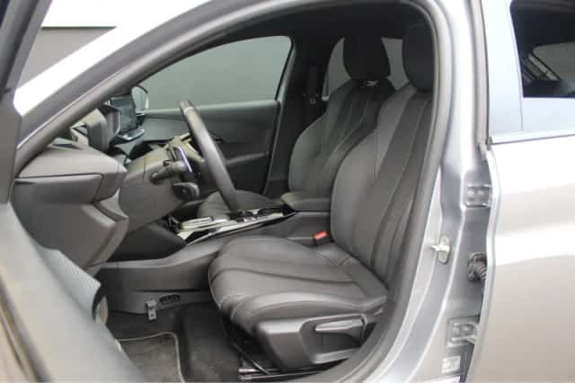 Peugeot 208 (2025) thumbnail 3