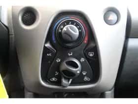 Peugeot 108 (2021) thumbnail 14