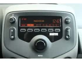 Peugeot 108 (2021) thumbnail 16