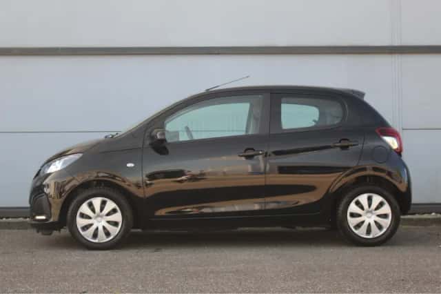 Peugeot 108 (2022) thumbnail 3