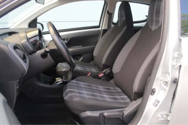Peugeot 108 (2019) thumbnail 3