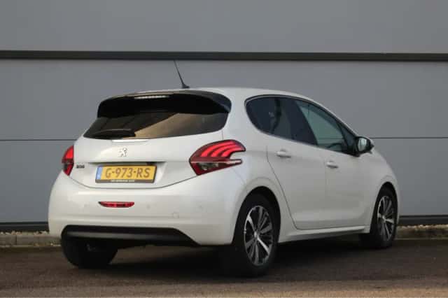 Peugeot 208 (2019) thumbnail 2