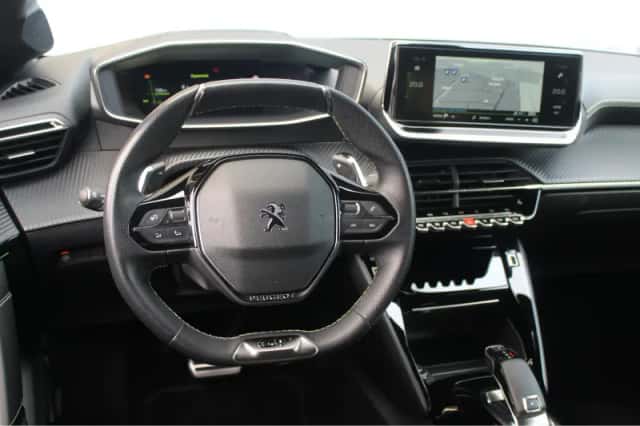 Peugeot 208 (2021) thumbnail 3