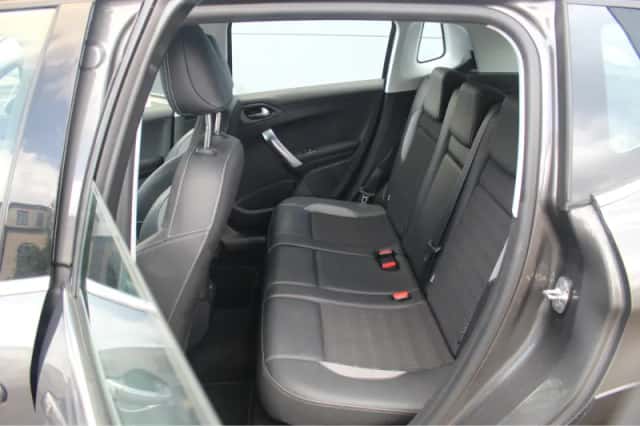 Peugeot 2008 (2019) thumbnail 5