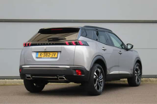 Peugeot 2008 (2021) thumbnail 2