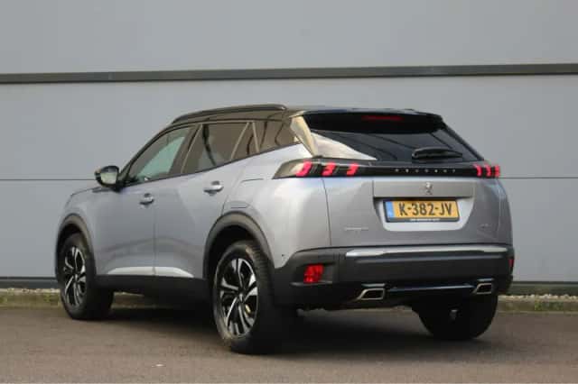 Peugeot 2008 (2021) thumbnail 6