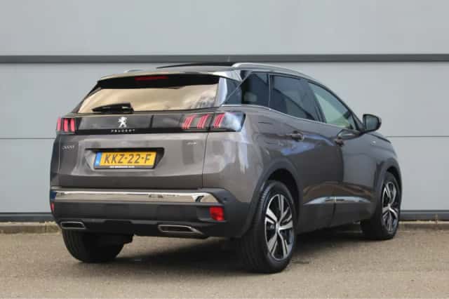 Peugeot 3008 (2022) thumbnail 2