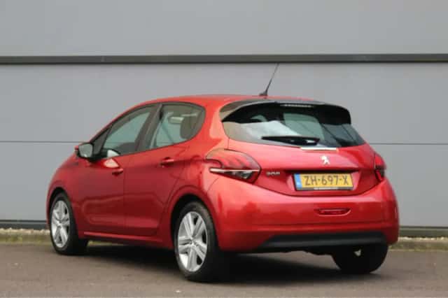 Peugeot 208 (2019) thumbnail 6