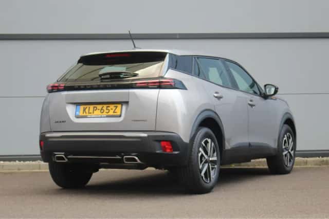 Peugeot 2008 (2025) thumbnail 2