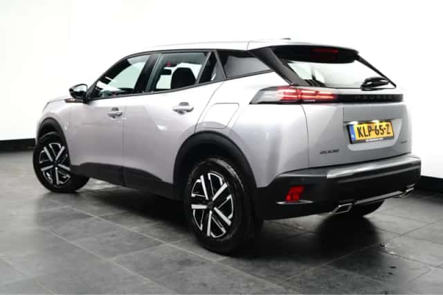 Peugeot 2008 (2025) thumbnail 3