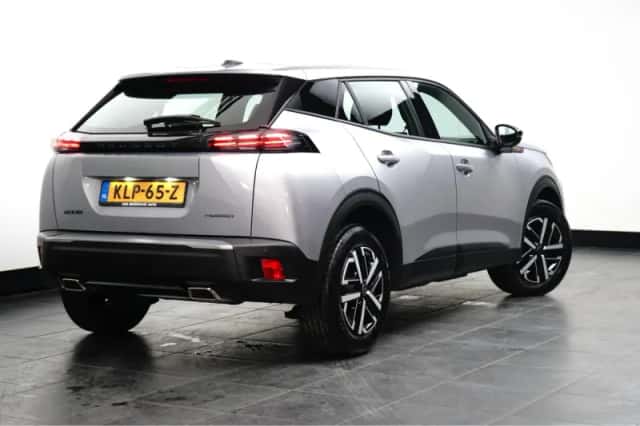 Peugeot 2008 (2025) thumbnail 4
