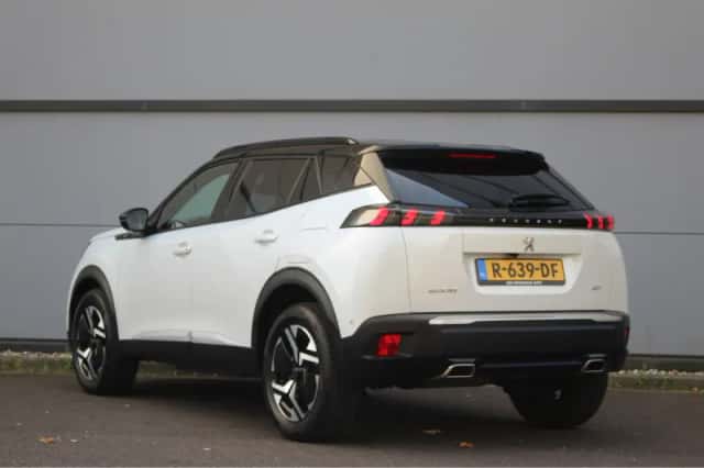 Peugeot 2008 (2022) thumbnail 6