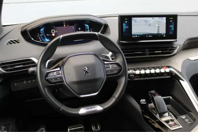 Peugeot 3008 (2022) thumbnail 3