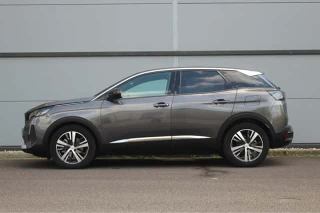 Peugeot 3008 (2024) thumbnail 2