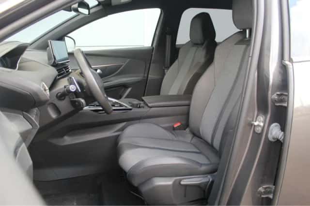 Peugeot 3008 (2024) thumbnail 3