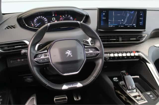 Peugeot 3008 (2021) thumbnail 3