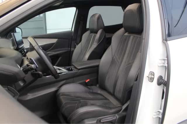 Peugeot 3008 (2021) thumbnail 4