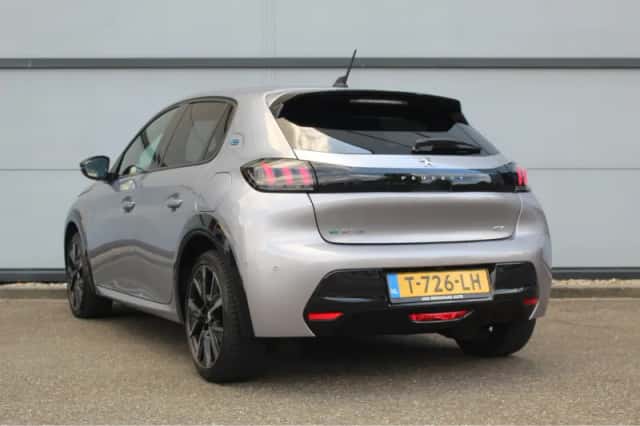 Peugeot e-208 (2023) thumbnail 2