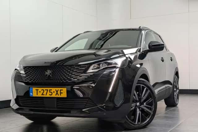 Peugeot 3008 (2023) thumbnail 1