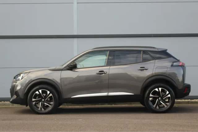 Peugeot 2008 (2023) thumbnail 2