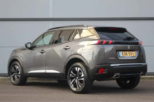 Peugeot 2008 (2023) thumbnail 6