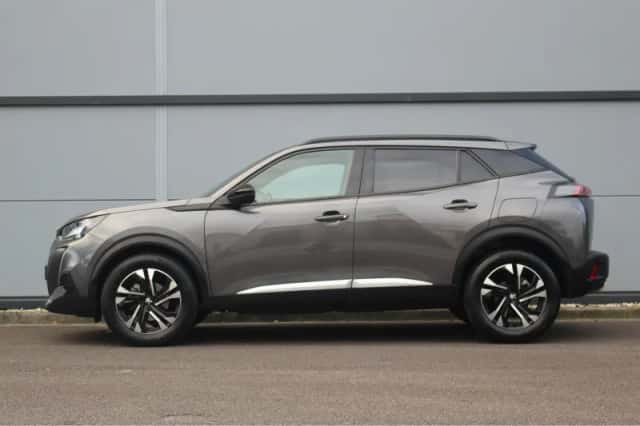 Peugeot 2008 (2023) thumbnail 2