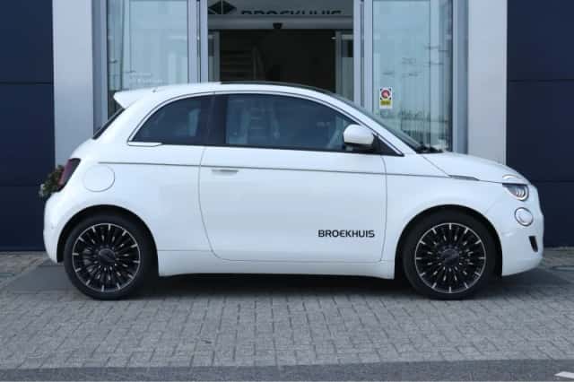 Fiat 500e (2025) thumbnail 15