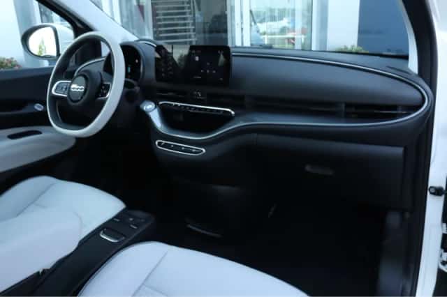 Fiat 500e (2025) thumbnail 4