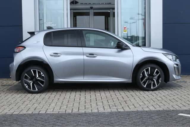Peugeot 208 (2025) thumbnail 7