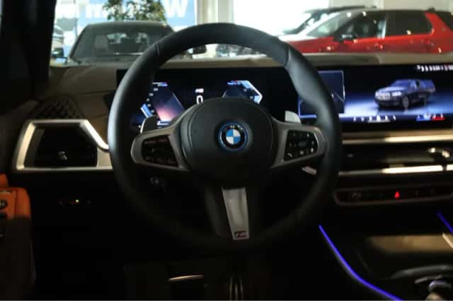 BMW X5 (2025) thumbnail 33