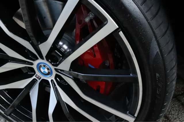 BMW X5 (2025) thumbnail 43