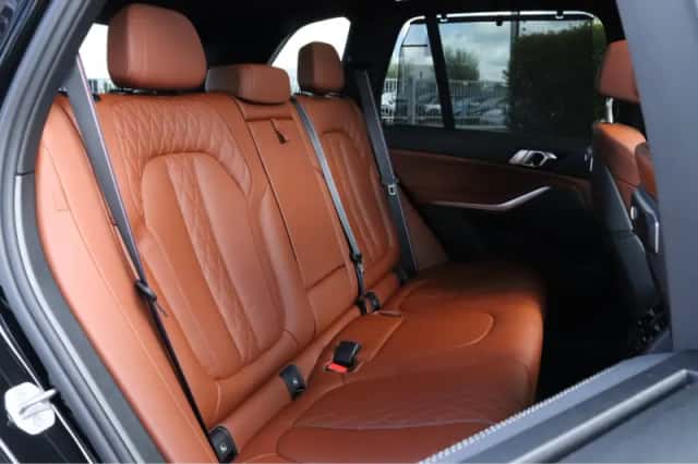BMW X5 (2025) thumbnail 10