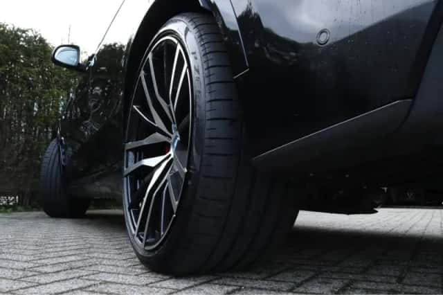 BMW X5 (2025) thumbnail 4