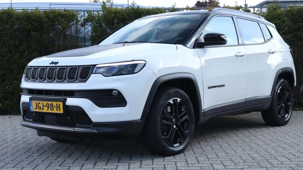 Jeep Compass (2022) — foto 1