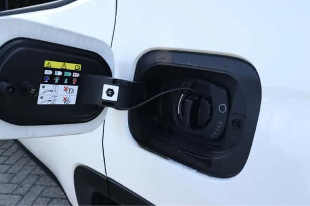Jeep Compass (2022) thumbnail 17
