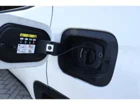 Jeep Compass (2022) thumbnail 17