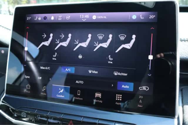 Jeep Compass (2022) thumbnail 26