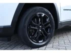 Jeep Compass (2022) thumbnail 9