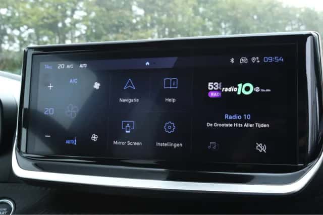 Peugeot 2008 (2025) thumbnail 24