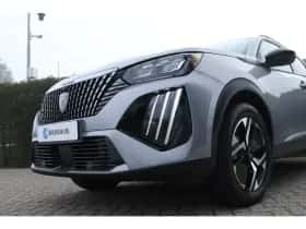 Peugeot 2008 (2025) thumbnail 6