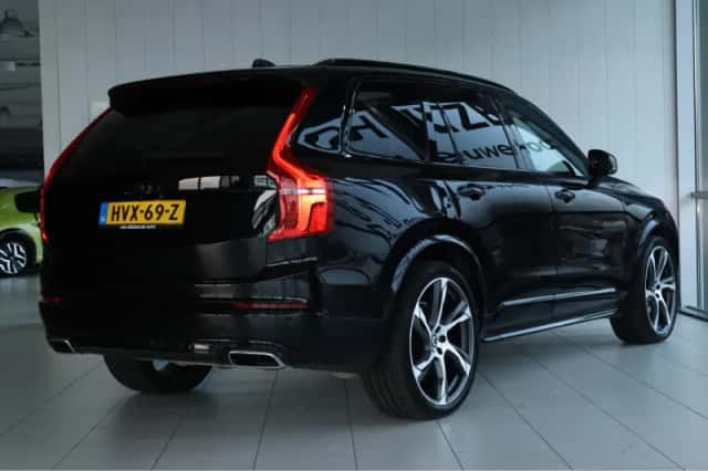 Volvo XC90 (2020) thumbnail 2