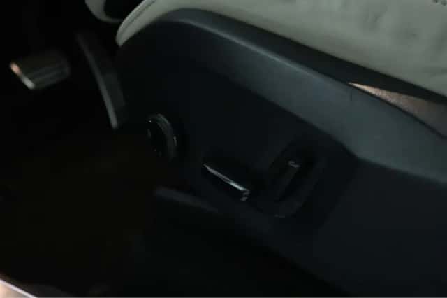 Volvo XC90 (2020) thumbnail 30