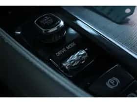 Volvo XC90 (2020) thumbnail 33