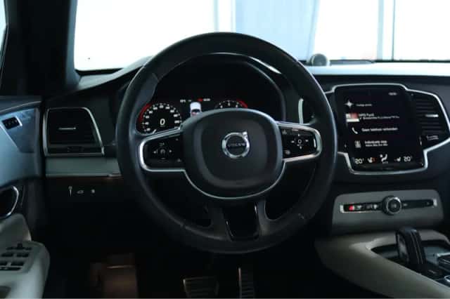 Volvo XC90 (2020) thumbnail 48