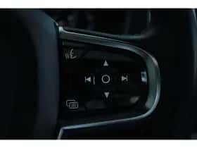 Volvo XC90 (2020) thumbnail 49