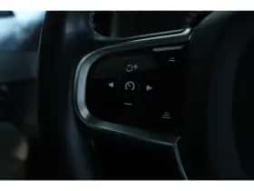 Volvo XC90 (2020) thumbnail 50