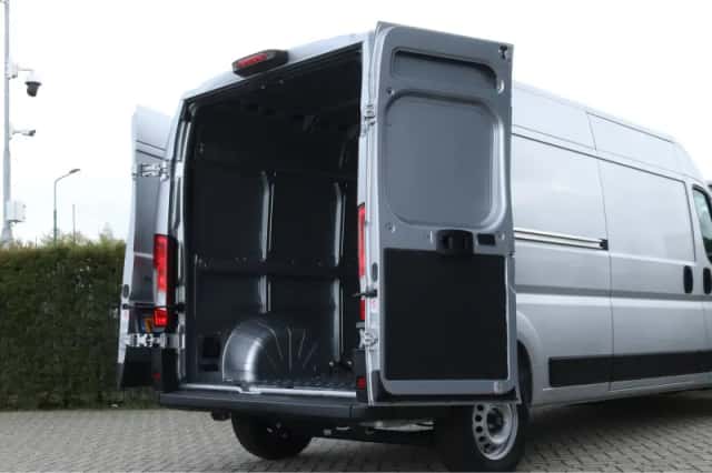 Peugeot Boxer (2024) thumbnail 12