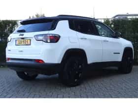Jeep Compass (2022) thumbnail 2